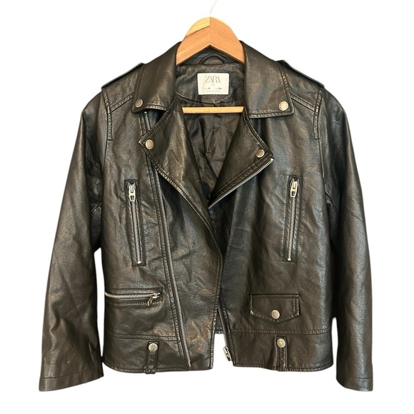 Zara Other - Zara Giris faux leather Moto in great condition size 9